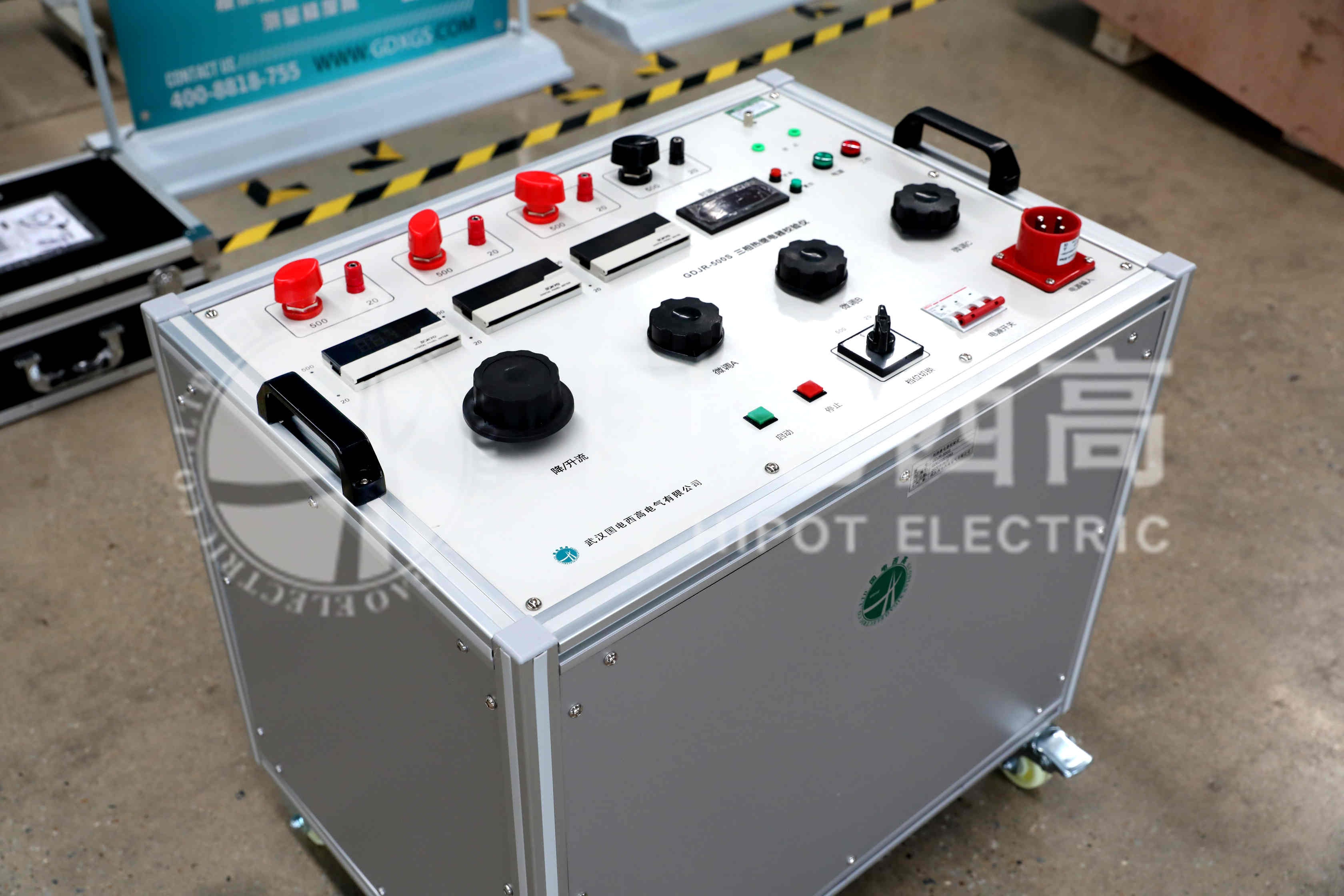 三相热继电器测试仪主机左侧