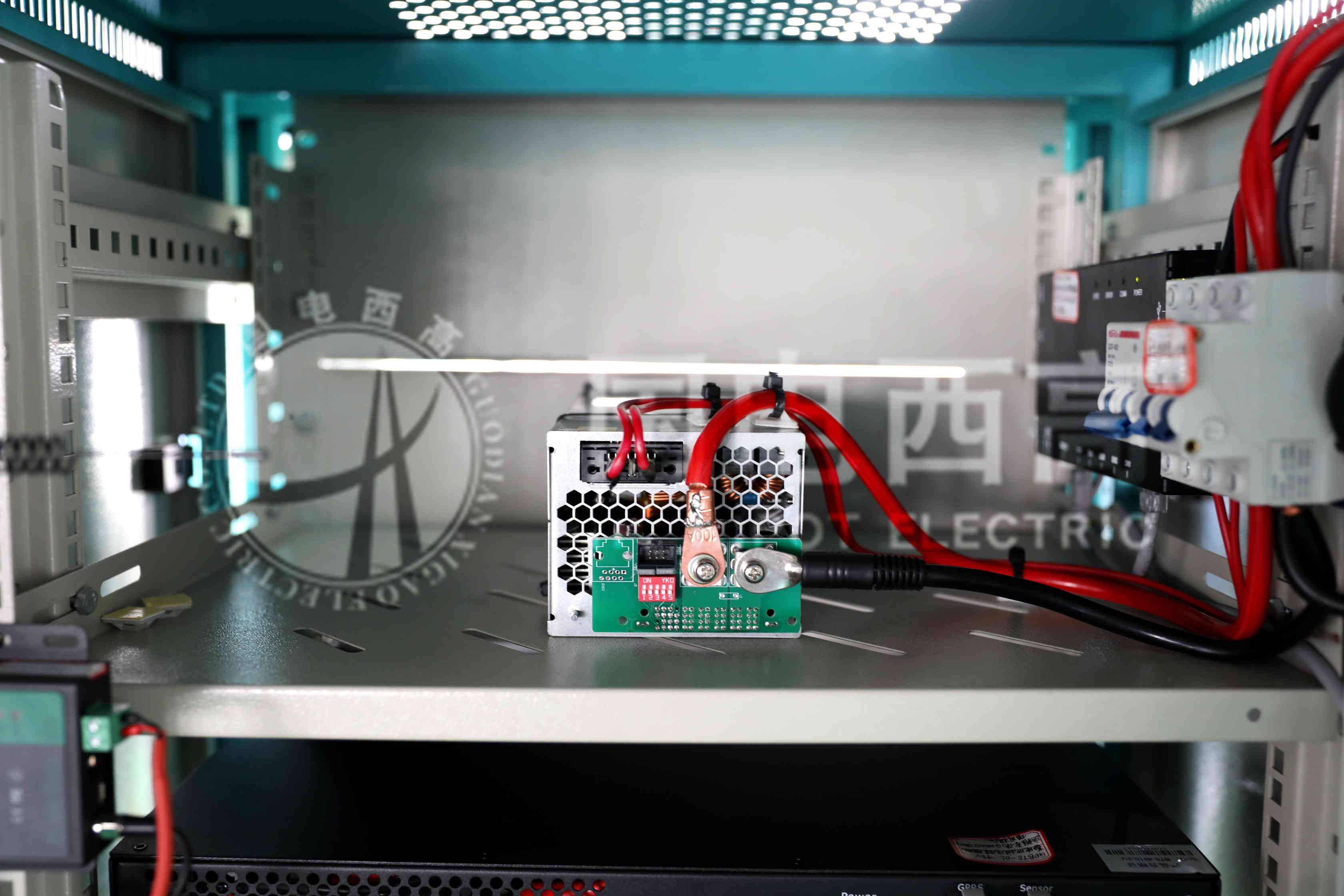 蓄电池远程在线智能维护系统