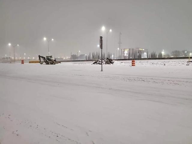 德州电网不堪一击 特斯拉正秘密建造巨型电池系统