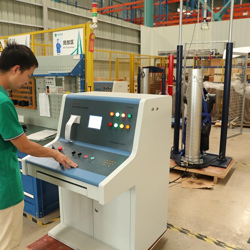 电力安全工器具力学性能试验机（带模拟人）实物图