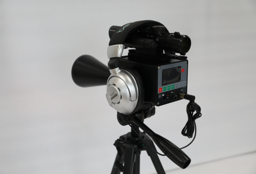 绝缘子故障远距离激光定位侦测仪实物图