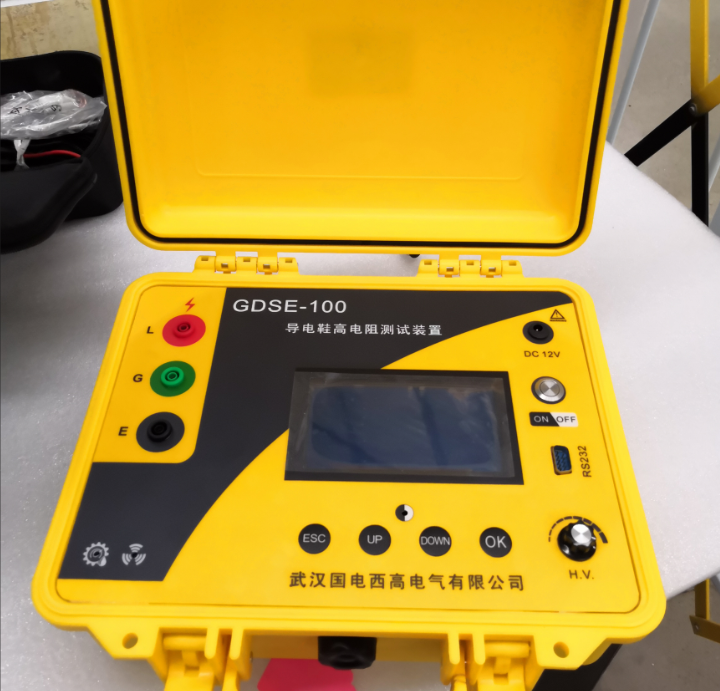 导电鞋耐压试验装置实物图