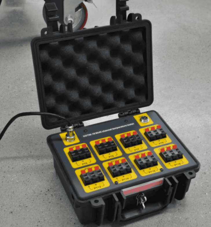 智能大电流发生器多通道温度测试仪