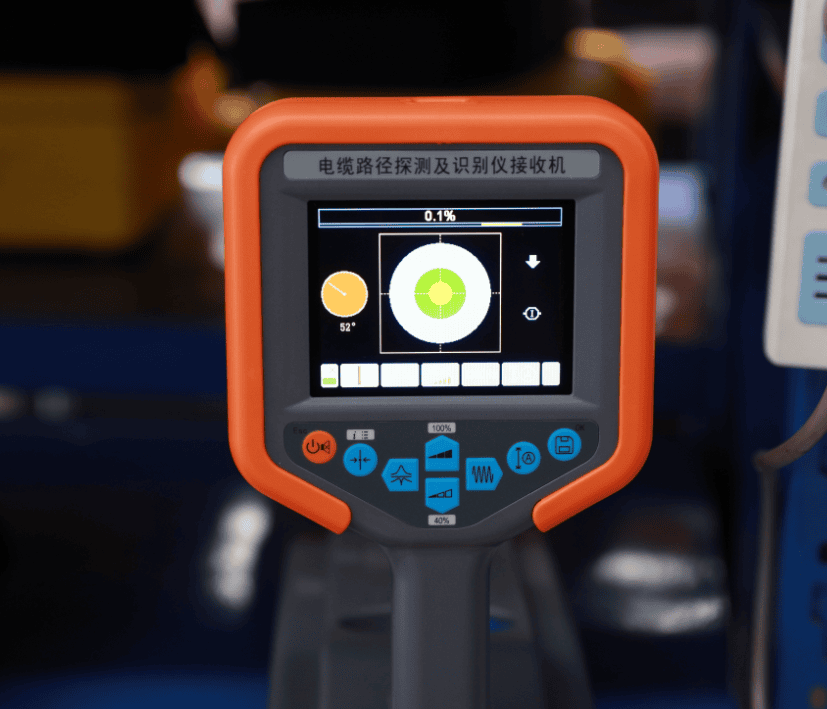 智能带电电缆识别仪（管线仪）界面图