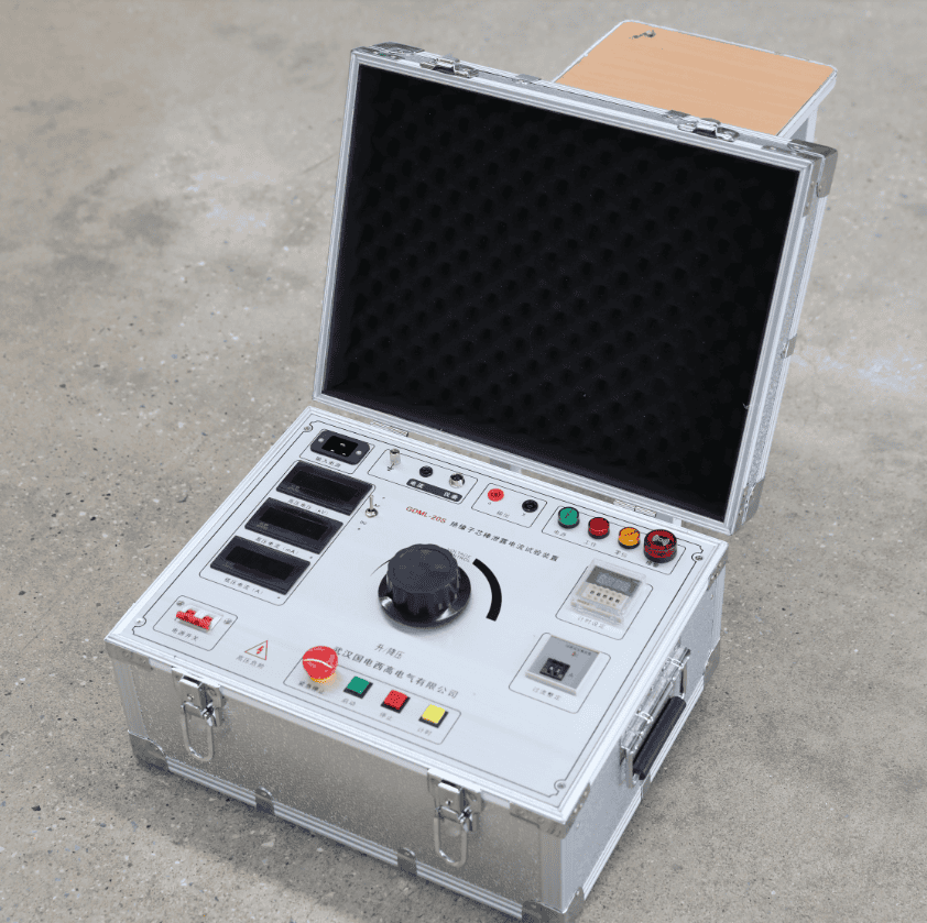 绝缘子芯棒泄漏电流试验装置控制箱