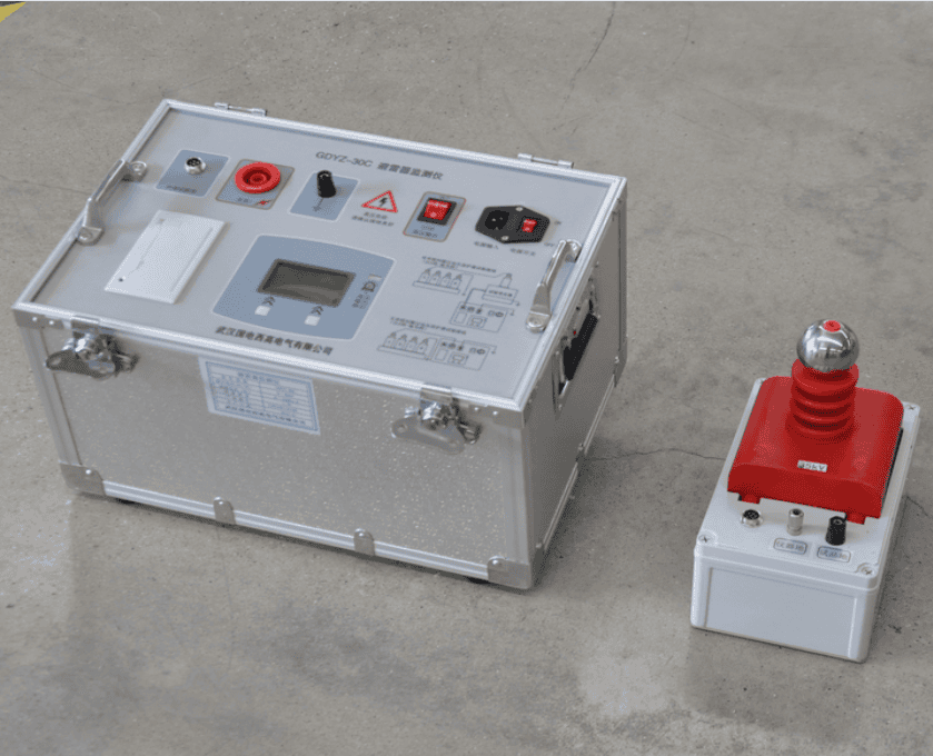 过电压保护器综合测试装置实物图