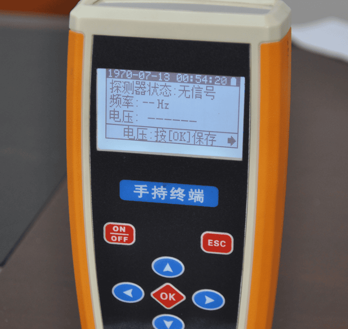 无线绝缘子测试仪界面图