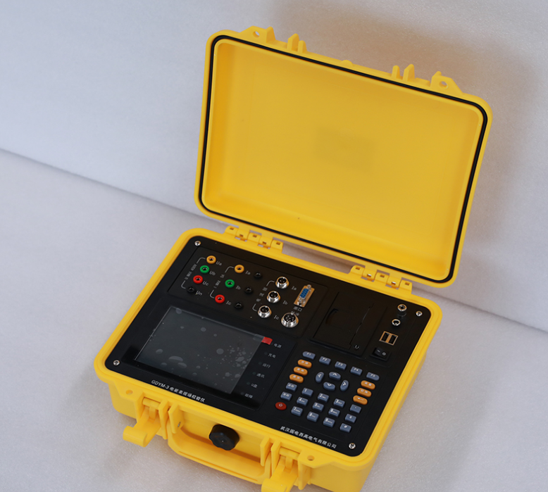 多功能电能表现场校验仪实物图