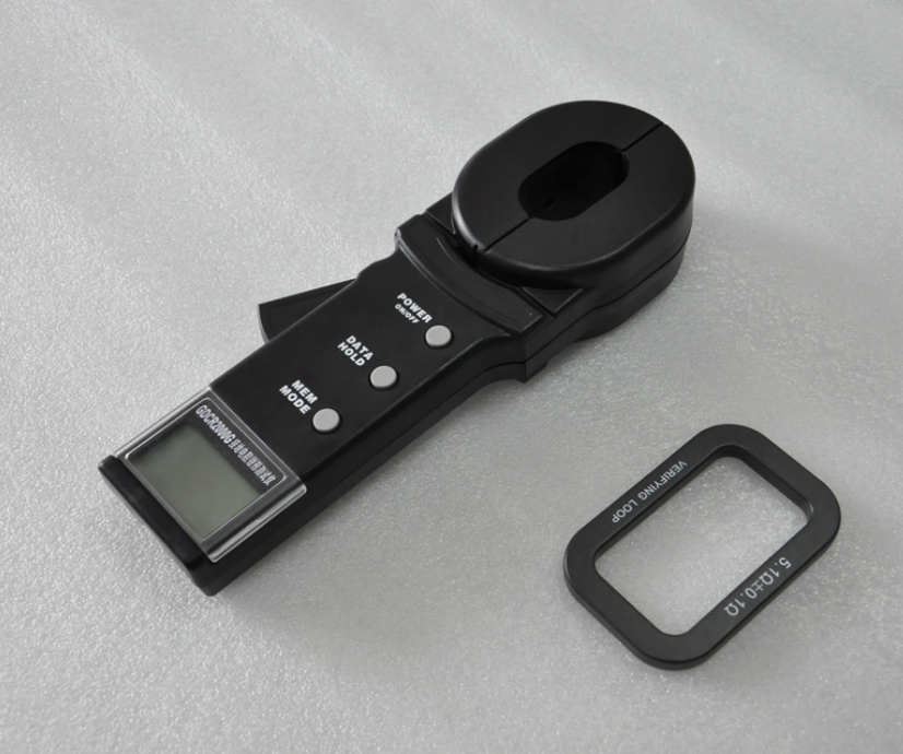 钳形接地电阻测试仪实物图