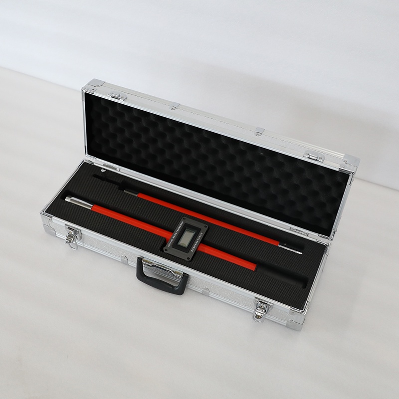 发电机定子线圈端部表面电位测量仪实物图