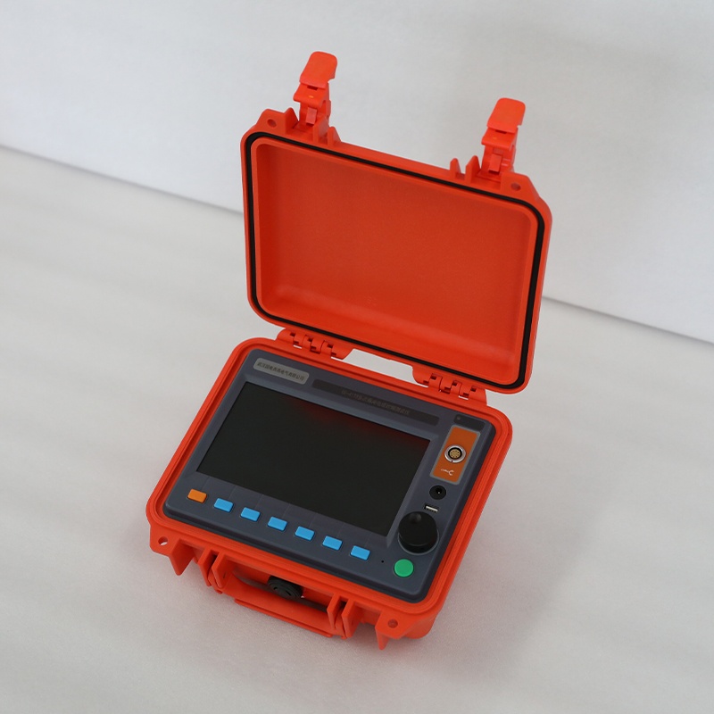 多次脉冲电缆故障测试仪实物图