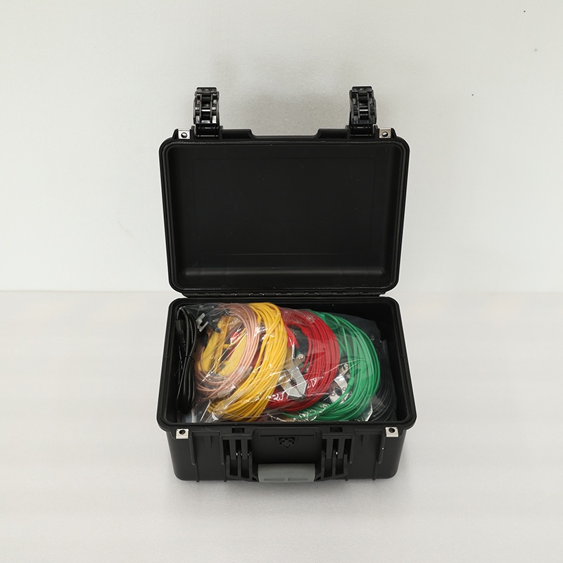 三相助磁直流电阻测试仪配线图