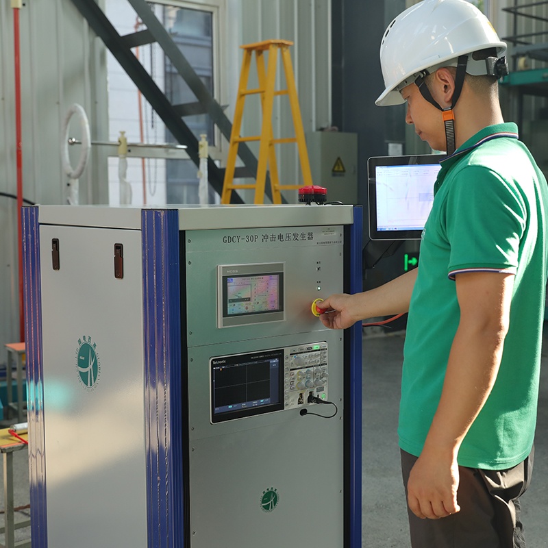 程控自动冲击电压试验仪